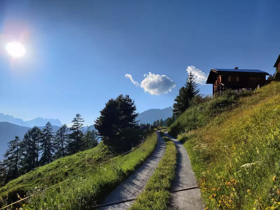 Hiking trails near Le Gypaète, eco-friendly mountain retreat Val de Bagnes, Swiss Alps